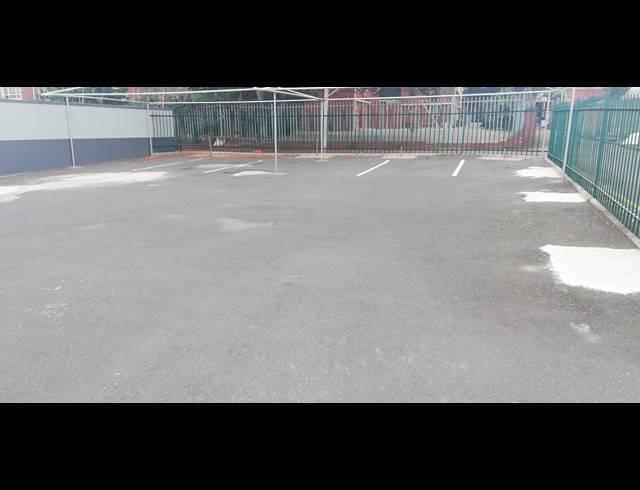 200M² OFFICE FOR SALE IN GLENWOOD